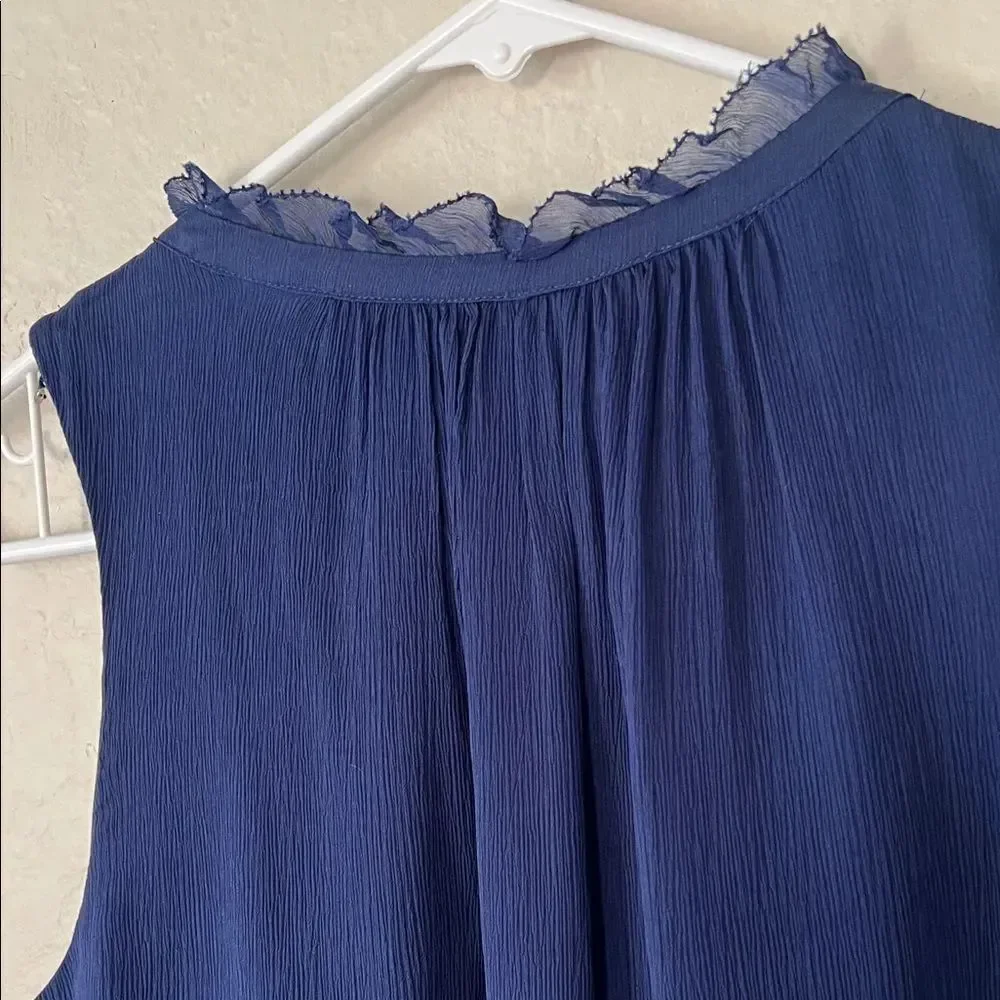 Like New! J. Crew 100% Silk Navy Sleeveless Blouse in Size 6